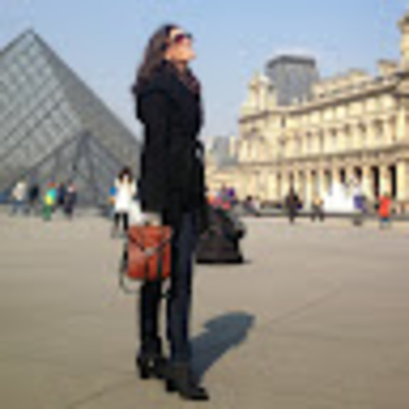 Meet your Posher, Allison - Picture 1 of 1